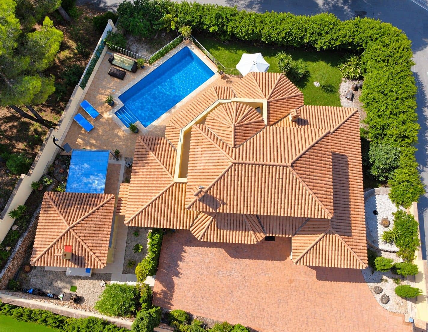 Chalet de 4 habitaciones en Moraira en venta con piscina garaje - 975.000 € (Ref: 10183881)
