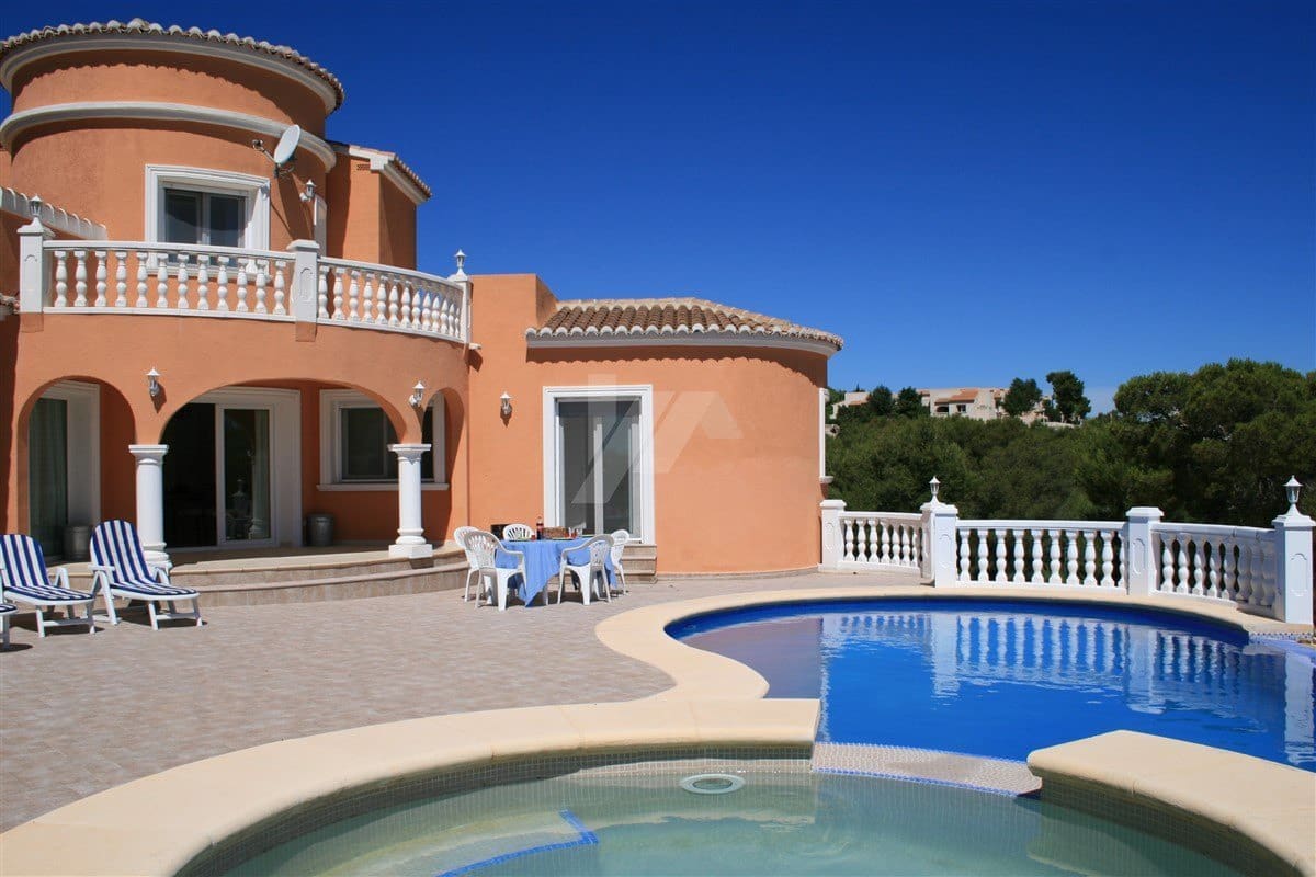 Chalet de 3 habitaciones en Javea / Xàbia en venta con piscina garaje - 750.000 € (Ref: 4358609)