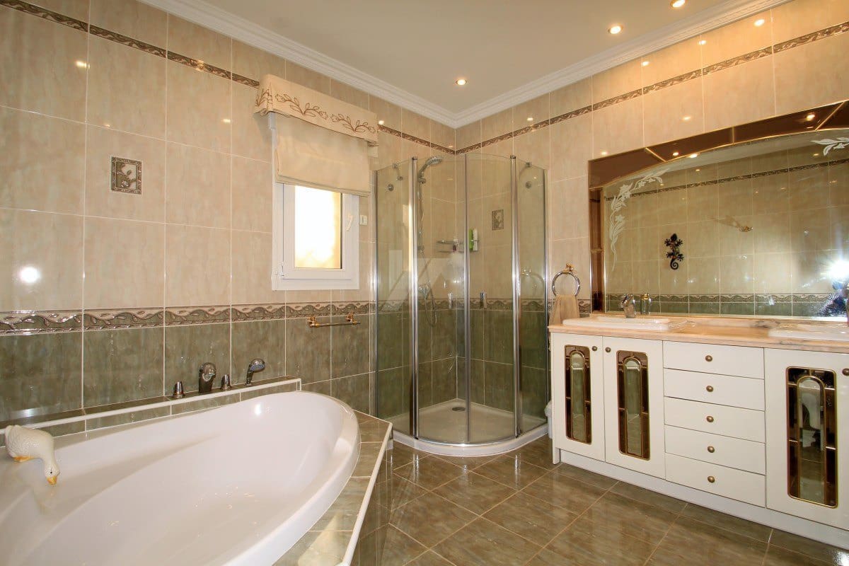 3 sovrum Villa till salu i Moraira med pool garage - 1 450 000 € (Ref: 4644131)