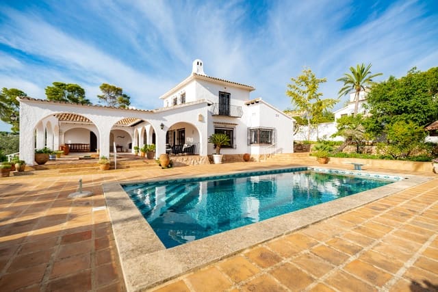 5 soveværelse Villa til salg i El Portet - Pla de Mar, Teulada-Moraira med swimmingpool garage - € 1.699.000 (Ref: 6913808)