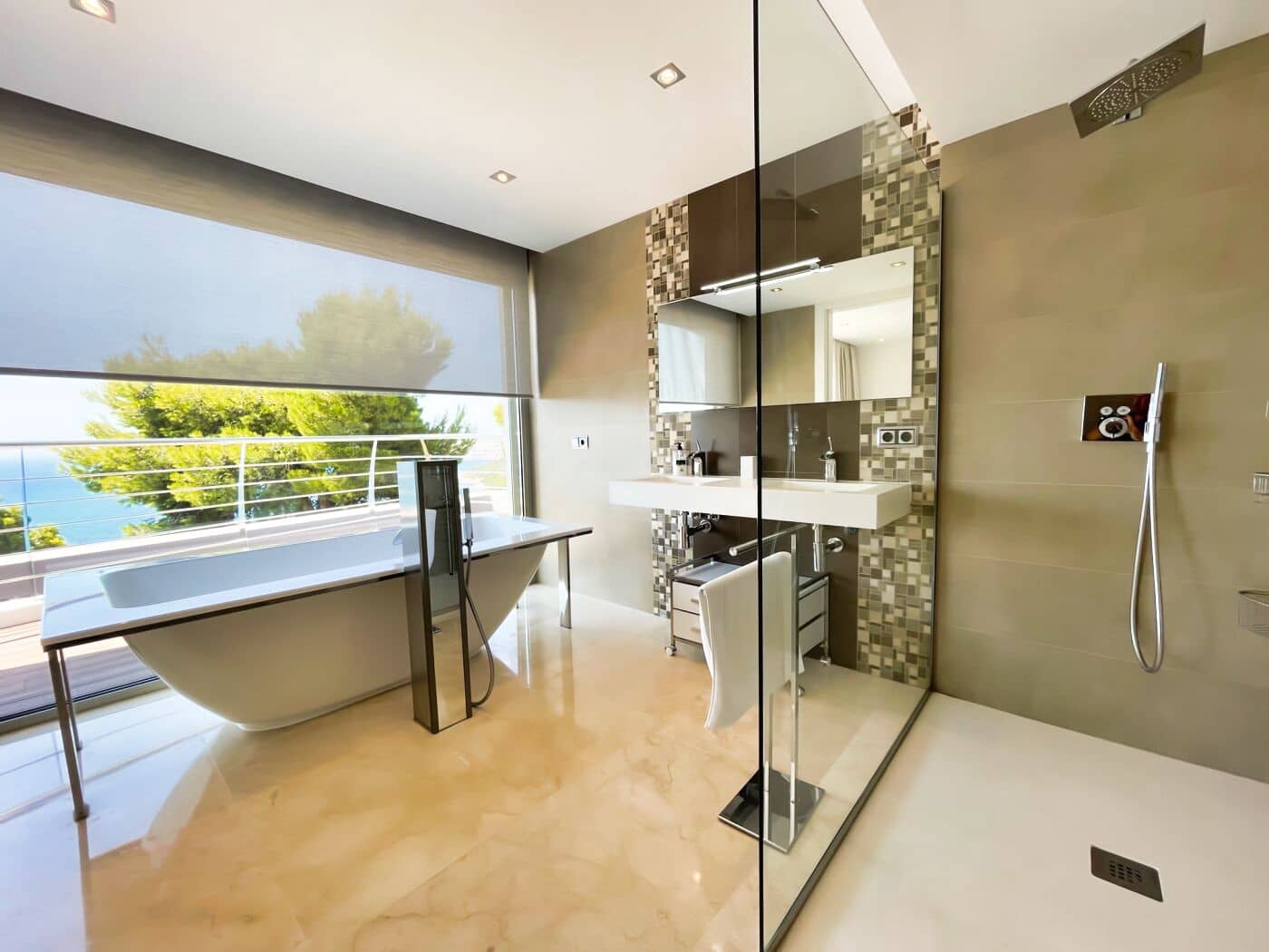 6 Zimmer Villa zu verkaufen in Altea mit Pool Garage - 6.300.000 € (Ref: 7312984)