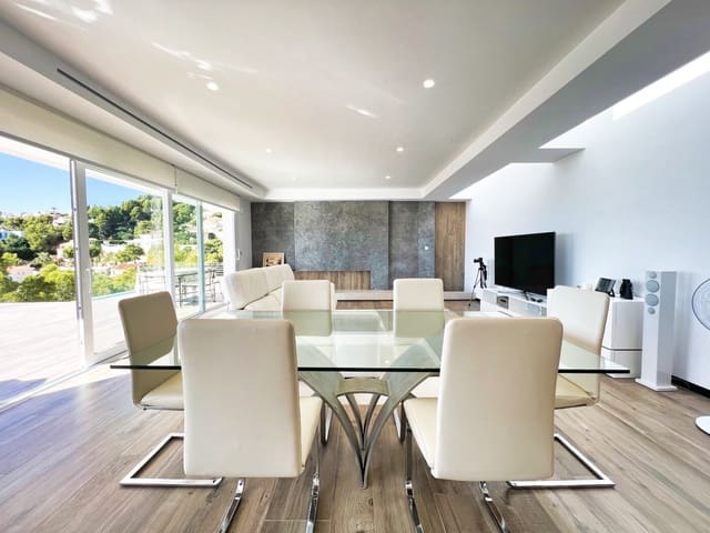 3 Zimmer Villa zu verkaufen in Altea mit Pool Garage - 1.750.000 € (Ref: 7544275)