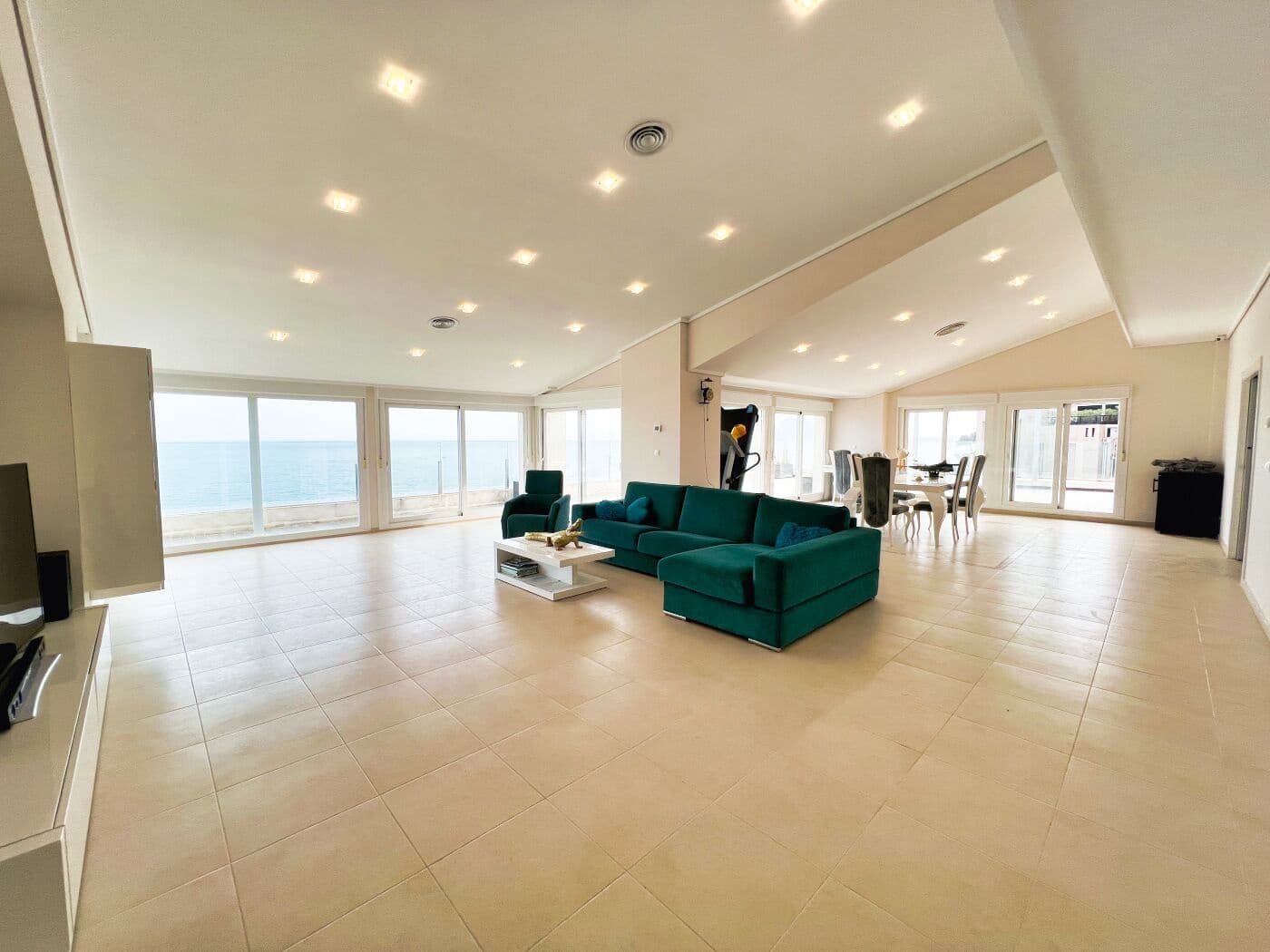 4 slaapkamer Appartement te koop in Altea met zwembad - € 2.500.000 (Ref: 7544276)