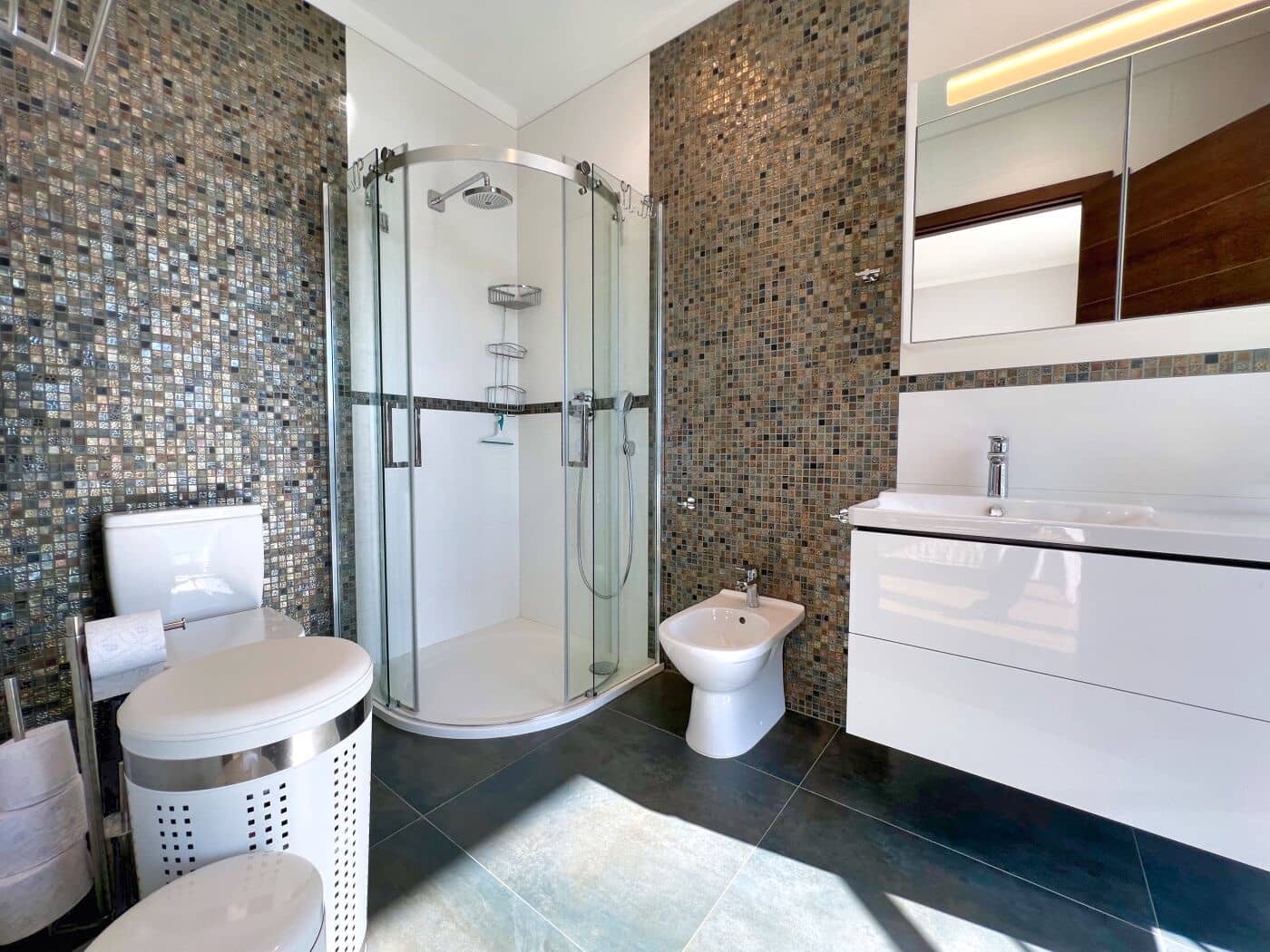 5 bedroom Villa for sale in Altea with pool garage - € 3,100,000 (Ref: 7544280)