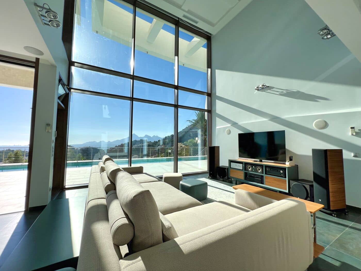 5 bedroom Villa for sale in Altea with pool garage - € 3,100,000 (Ref: 7544280)