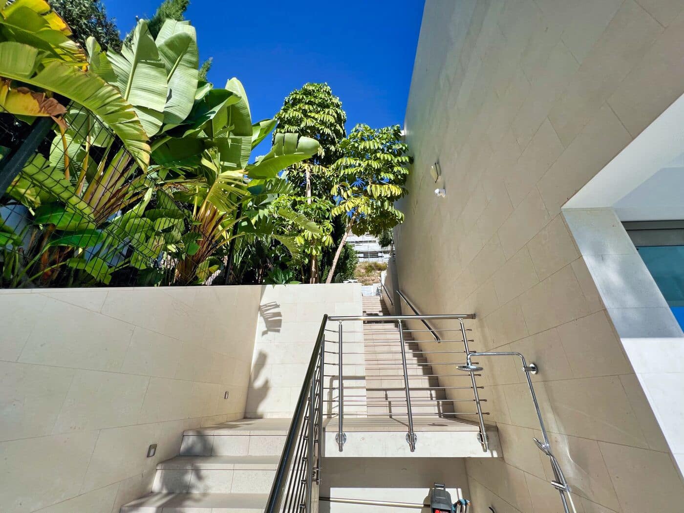 5 bedroom Villa for sale in Altea with pool garage - € 3,100,000 (Ref: 7544280)