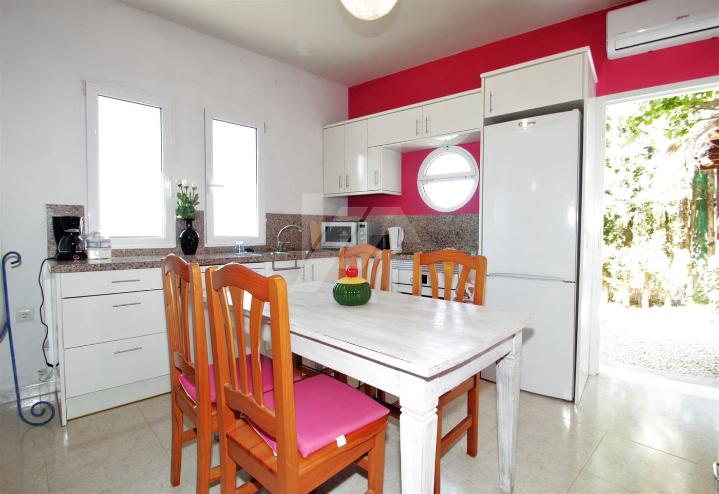 6 bedroom Villa for sale in Benissa with pool garage - € 1,600,000 (Ref: 7544284)