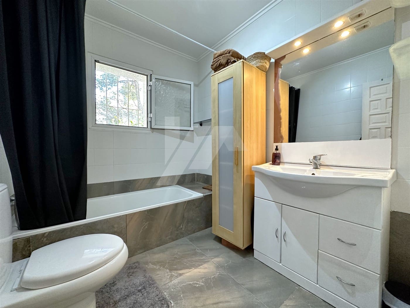 2 soveværelse Villa til salg i Moraira med swimmingpool garage - € 550.000 (Ref: 7871572)