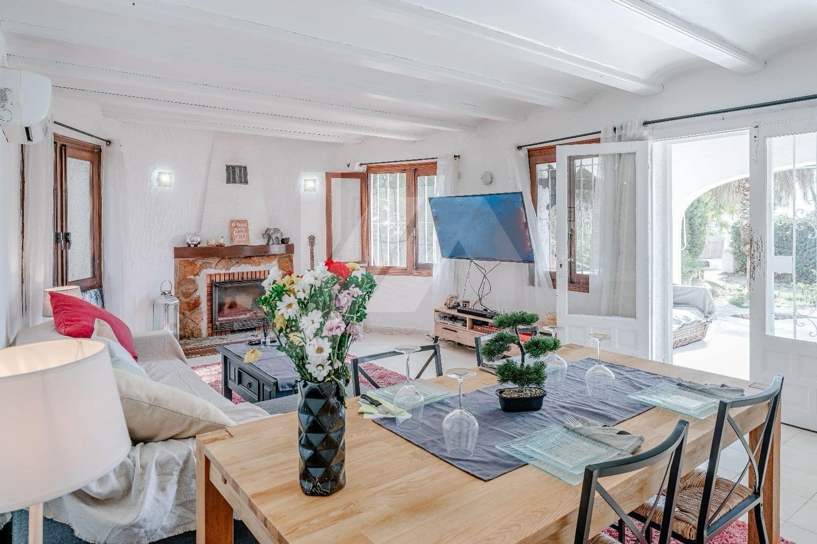 2 soveværelse Villa til salg i Moraira med swimmingpool garage - € 550.000 (Ref: 7871572)