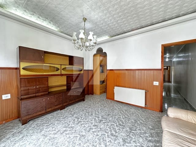 3 soverom Hus til salgs i Teulada Pueblo, Teulada-Moraira med svømmebasseng - € 290 000 (Ref: 8371370)