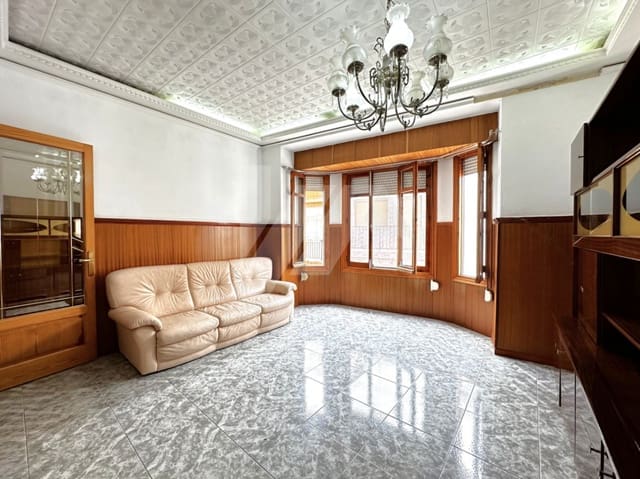 3 soverom Hus til salgs i Teulada Pueblo, Teulada-Moraira med svømmebasseng - € 290 000 (Ref: 8371370)