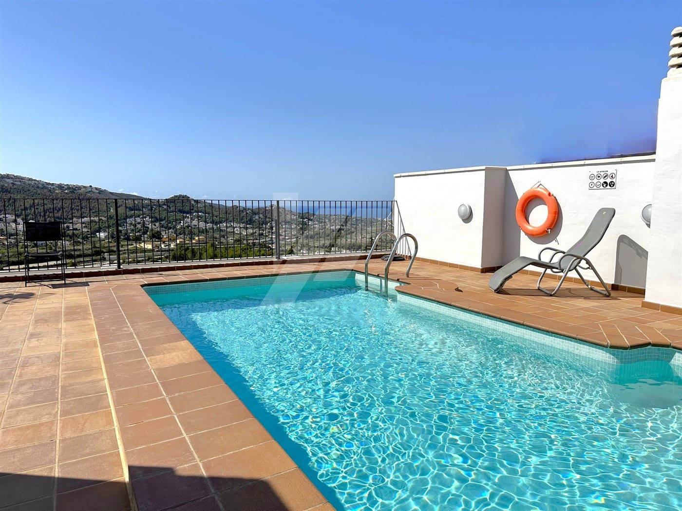2 bedroom Apartment for sale in Benitachell / Benitatxell with pool garage - € 225,000 (Ref: 8426745)