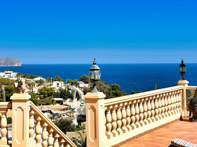 4 Zimmer Villa zu verkaufen in Benissa mit Garage - 1.590.000 € (Ref: 8429591)