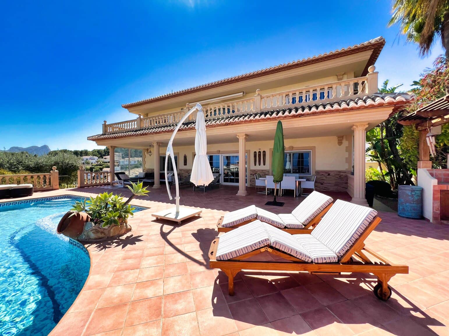 4 soverom Villa til salgs i Benissa med garasje - € 1 590 000 (Ref: 8429591)