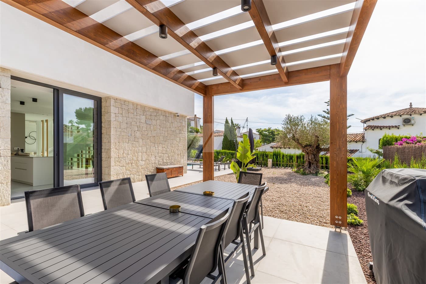 4 makuuhuone Huvila myytävänä paikassa Benissa - 1 250 000 € (Ref: 8506221)