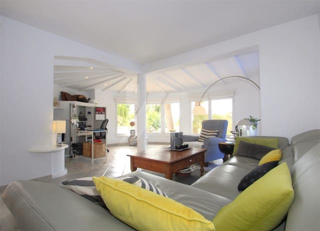 1 Zimmer Villa zu verkaufen in Benissa mit Pool Garage - 695.000 € (Ref: 8548177)