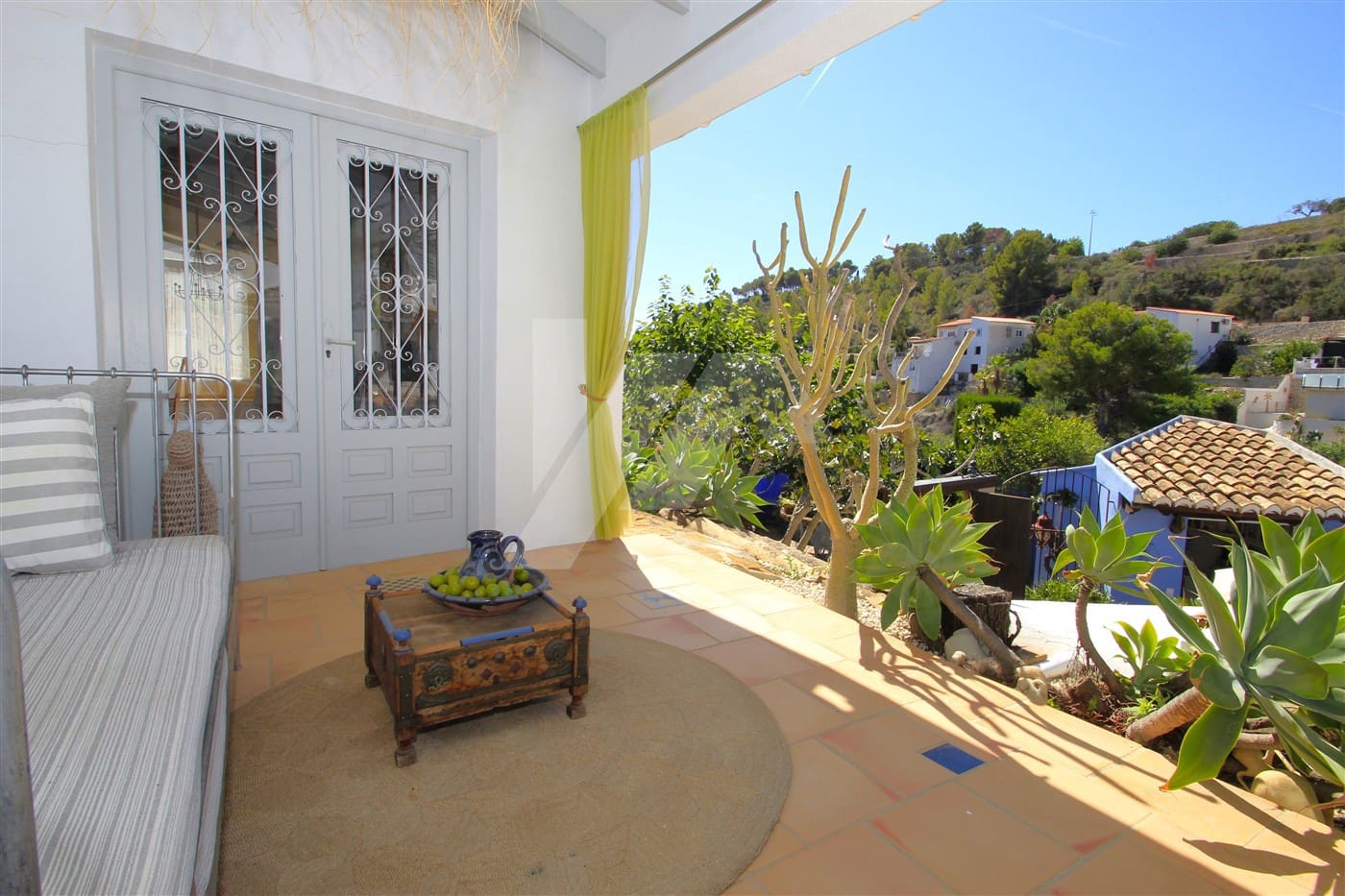 1 soveværelse Villa til salg i Benissa med swimmingpool garage - € 695.000 (Ref: 8548177)