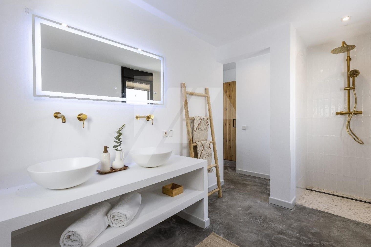 3 soveværelse Villa til salg i Pinosol med swimmingpool garage - € 1.200.000 (Ref: 8635450)