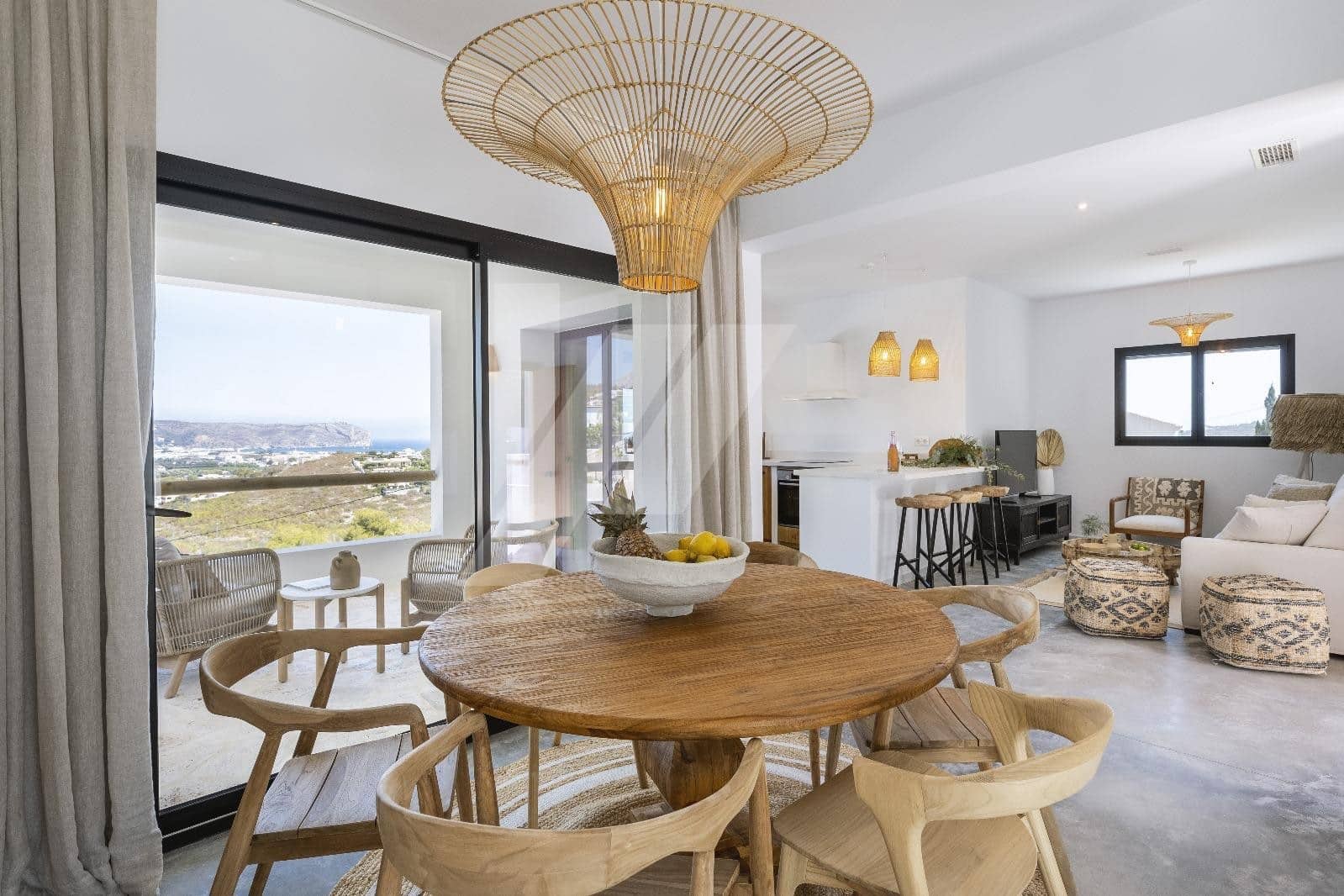 3 soveværelse Villa til salg i Pinosol med swimmingpool garage - € 1.200.000 (Ref: 8635450)