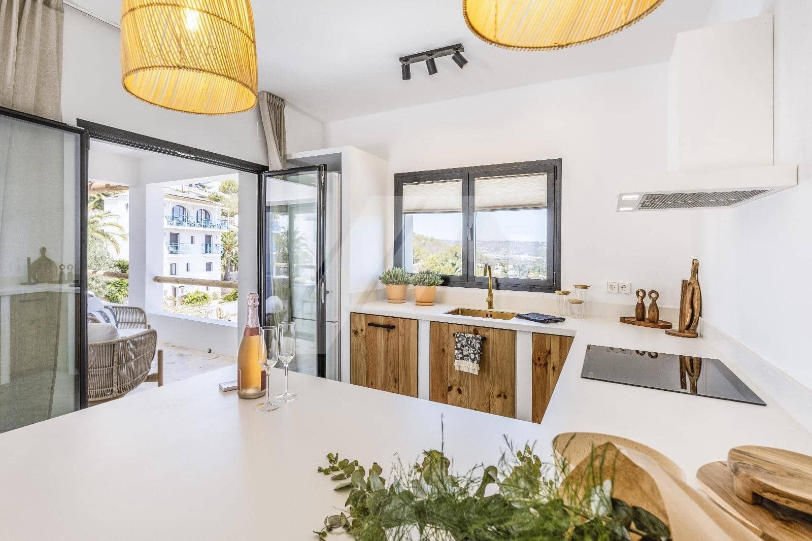 3 soveværelse Villa til salg i Pinosol med swimmingpool garage - € 1.200.000 (Ref: 8635450)