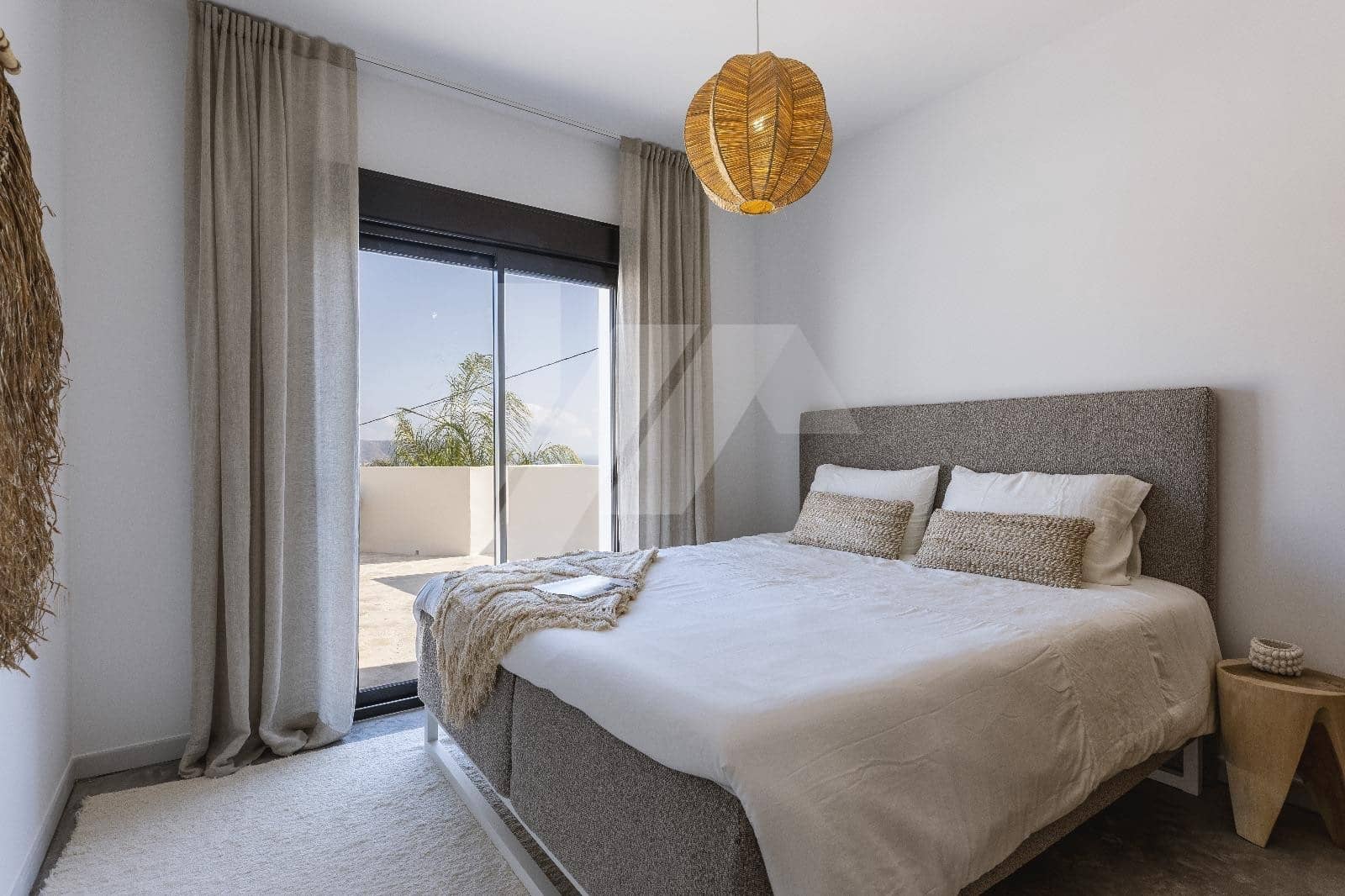 3 soveværelse Villa til salg i Pinosol med swimmingpool garage - € 1.200.000 (Ref: 8635450)