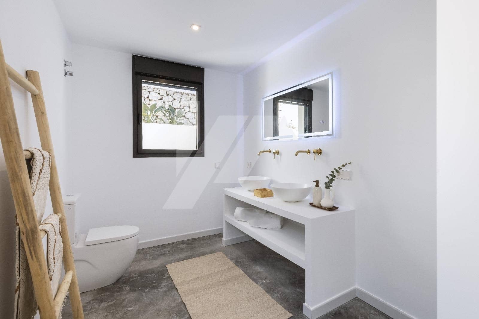 3 soveværelse Villa til salg i Pinosol med swimmingpool garage - € 1.200.000 (Ref: 8635450)