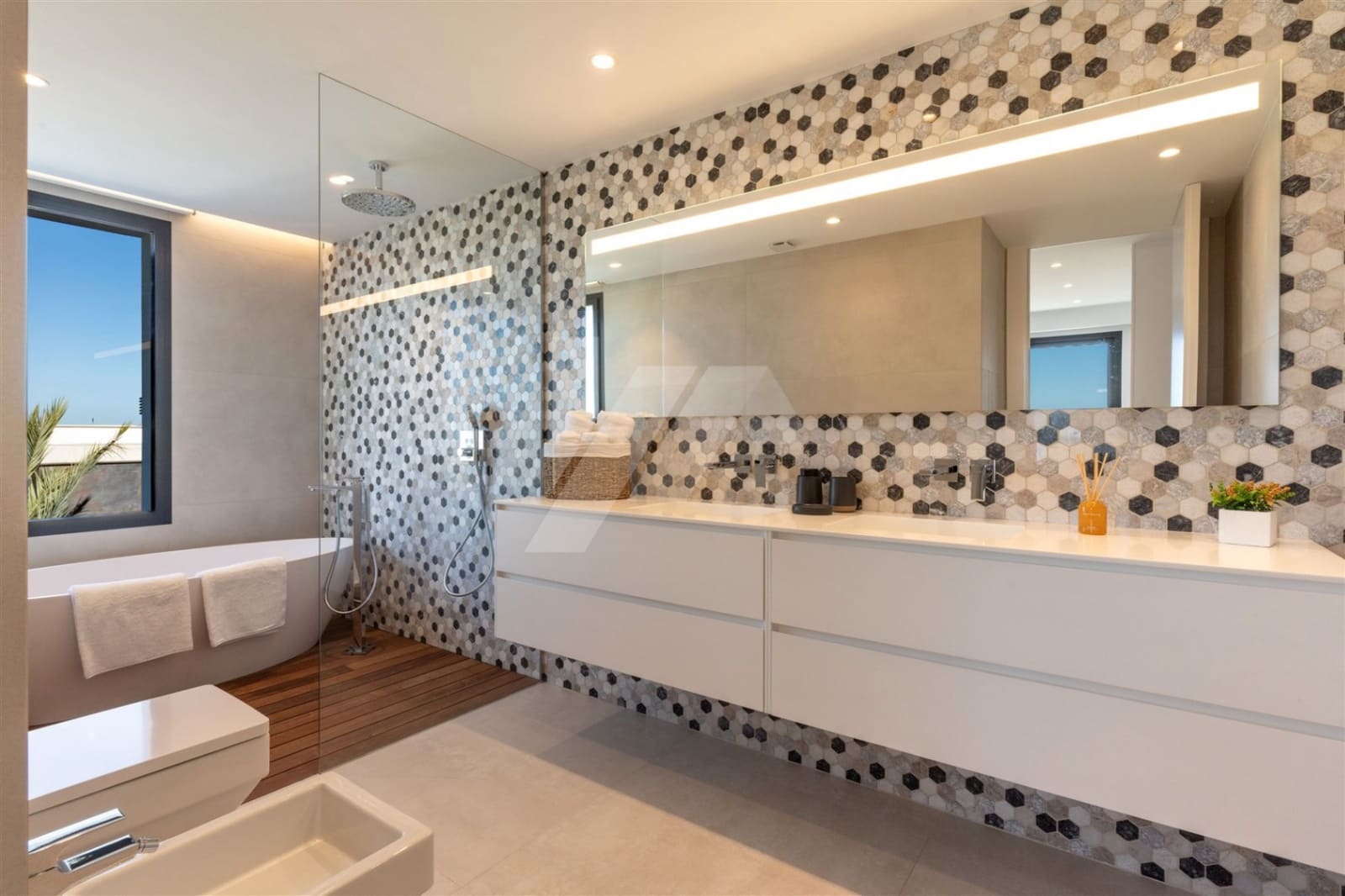 3 Zimmer Villa zu verkaufen in Cumbre del Sol mit Pool Garage - 2.195.000 € (Ref: 8635453)