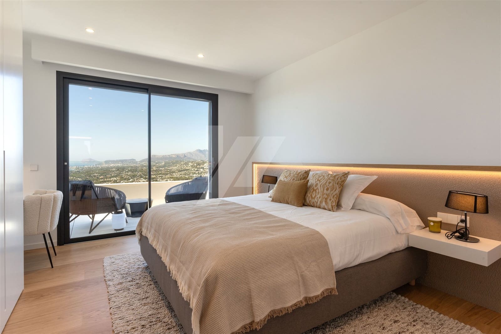 3 Zimmer Villa zu verkaufen in Cumbre del Sol mit Pool Garage - 2.195.000 € (Ref: 8635453)