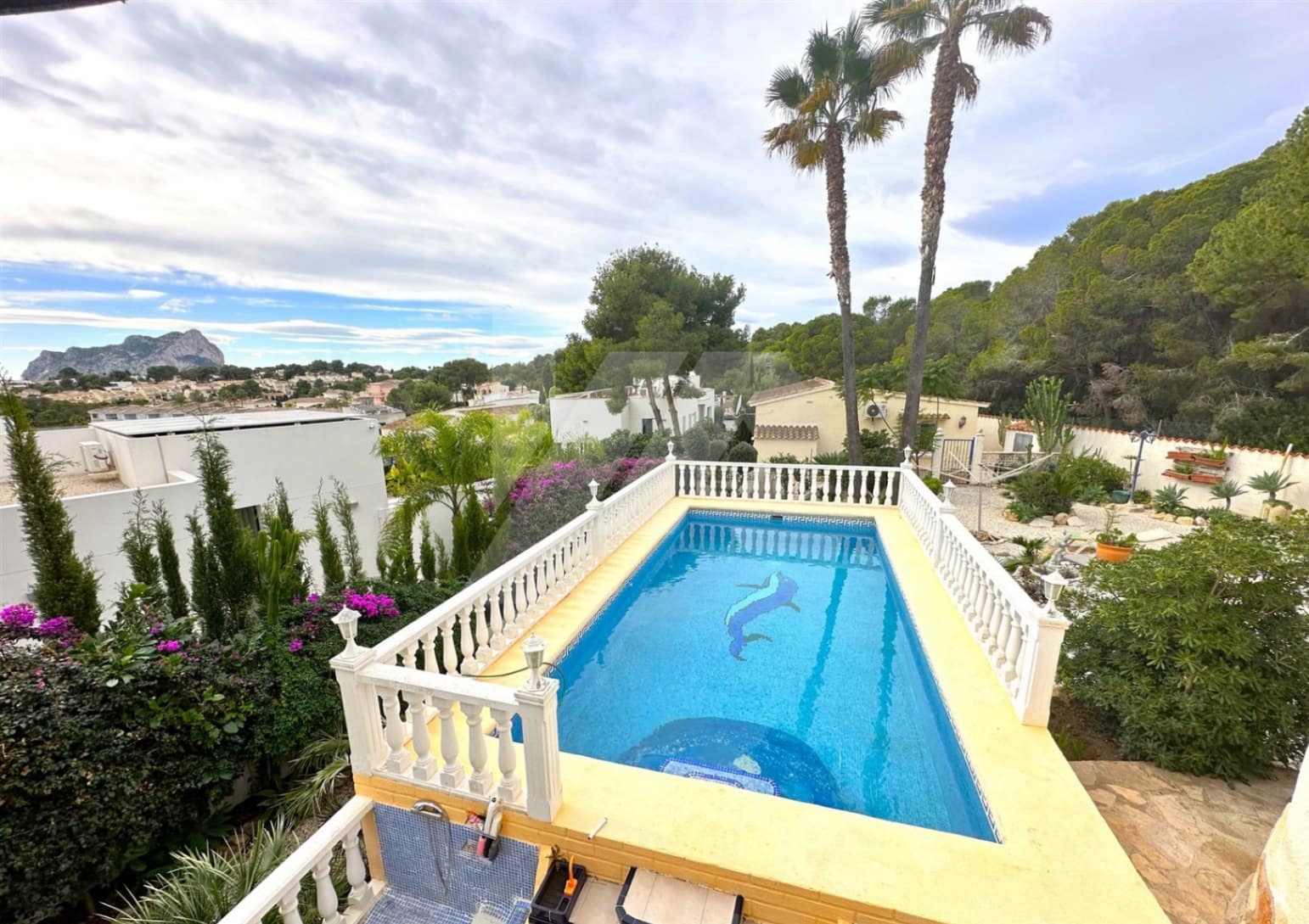 3 bedroom Villa for sale in Benissa with pool garage - € 700,000 (Ref: 8657845)