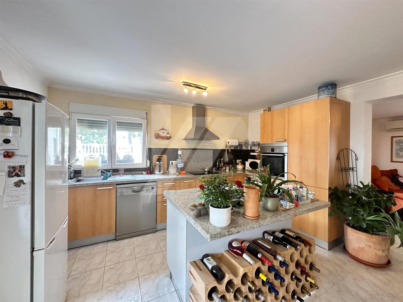 3 bedroom Villa for sale in Benissa with pool garage - € 700,000 (Ref: 8657845)