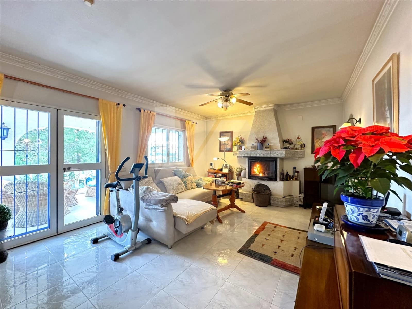 3 bedroom Villa for sale in Benissa with pool garage - € 700,000 (Ref: 8657845)