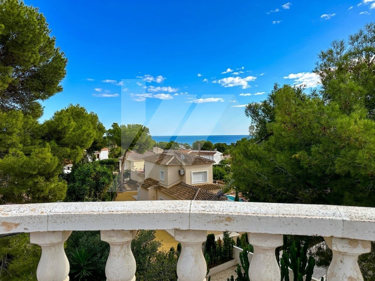 3 soveværelse Villa til salg i Benissa med swimmingpool garage - € 700.000 (Ref: 8657845)
