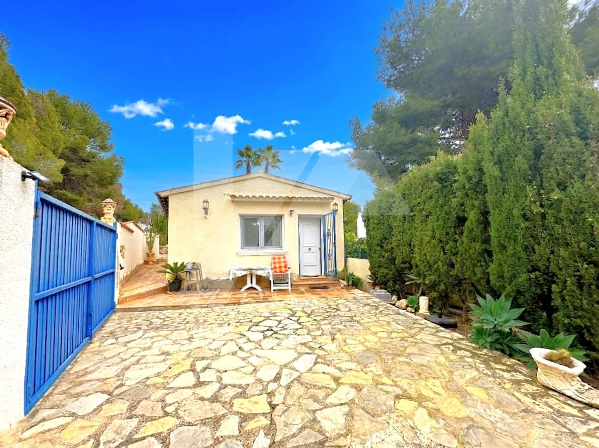 3 soveværelse Villa til salg i Benissa med swimmingpool garage - € 700.000 (Ref: 8657845)