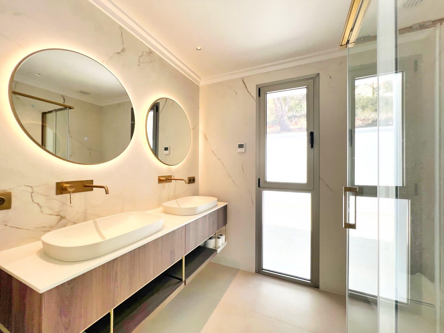 3 bedroom Villa for sale in Altea with pool garage - € 1,488,000 (Ref: 8708898)