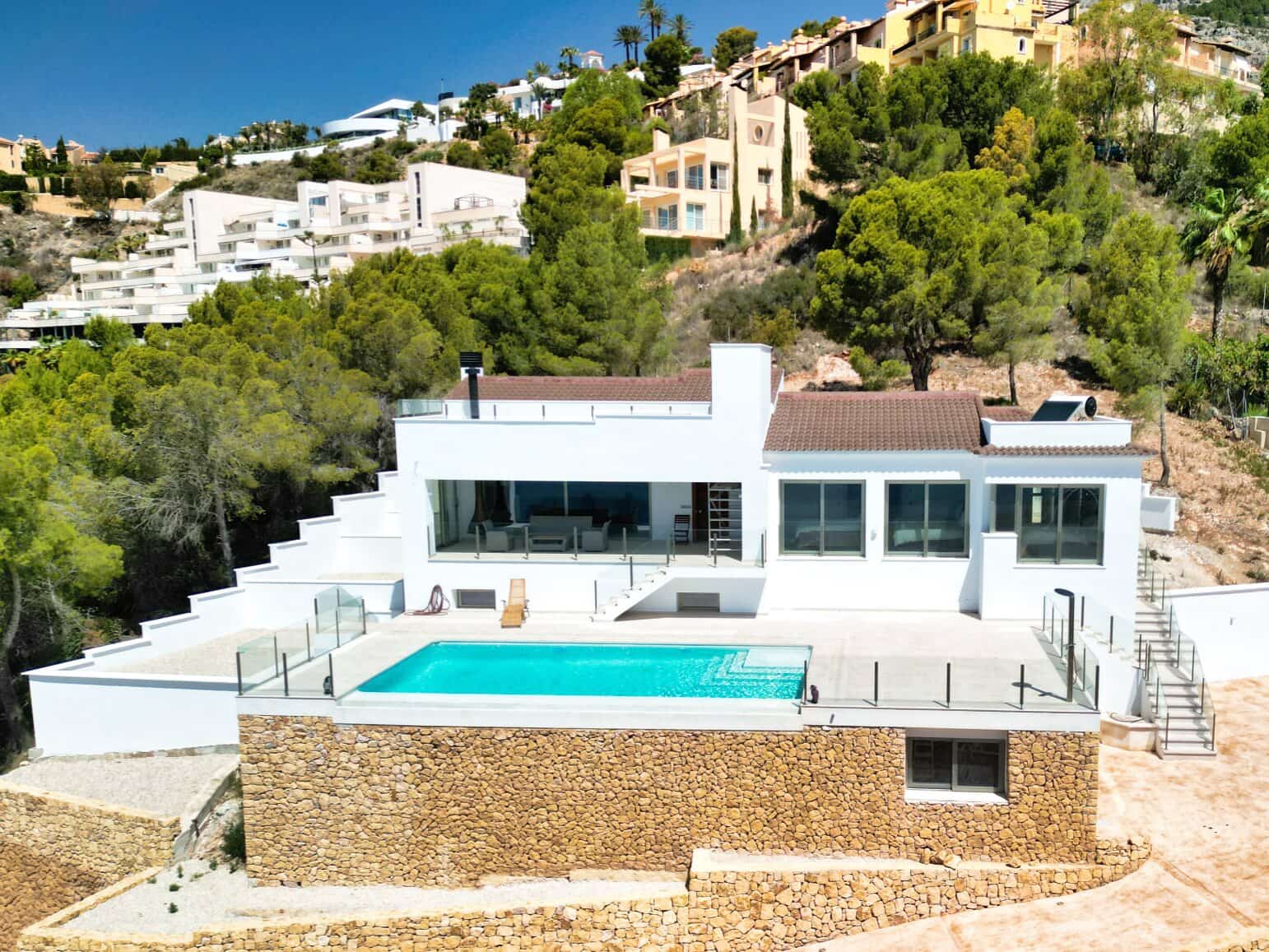 3 bedroom Villa for sale in Altea with pool garage - € 1,488,000 (Ref: 8708898)
