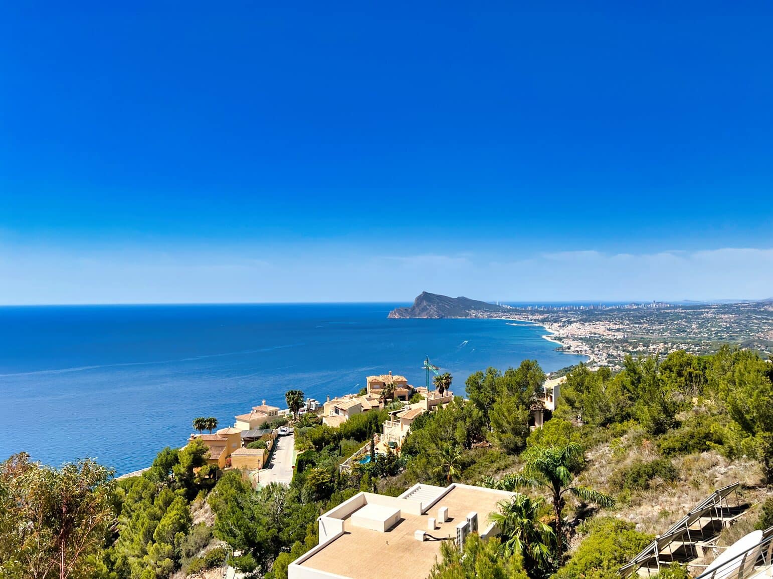 3 bedroom Villa for sale in Altea with garage - € 2,490,000 (Ref: 8708902)