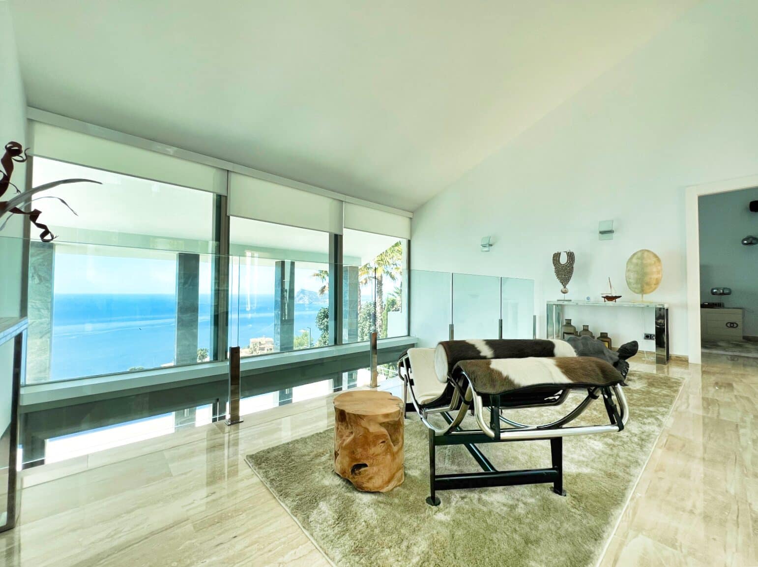 3 bedroom Villa for sale in Altea with garage - € 2,490,000 (Ref: 8708902)