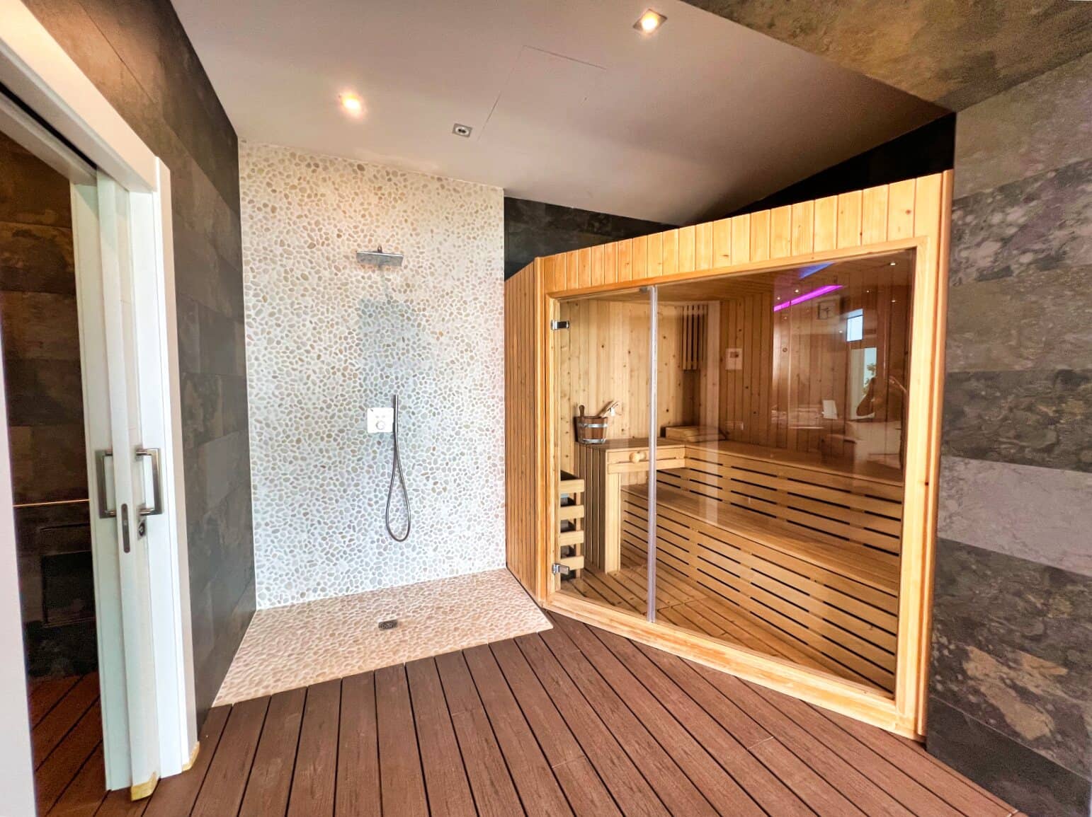 3 bedroom Villa for sale in Altea with garage - € 2,490,000 (Ref: 8708902)