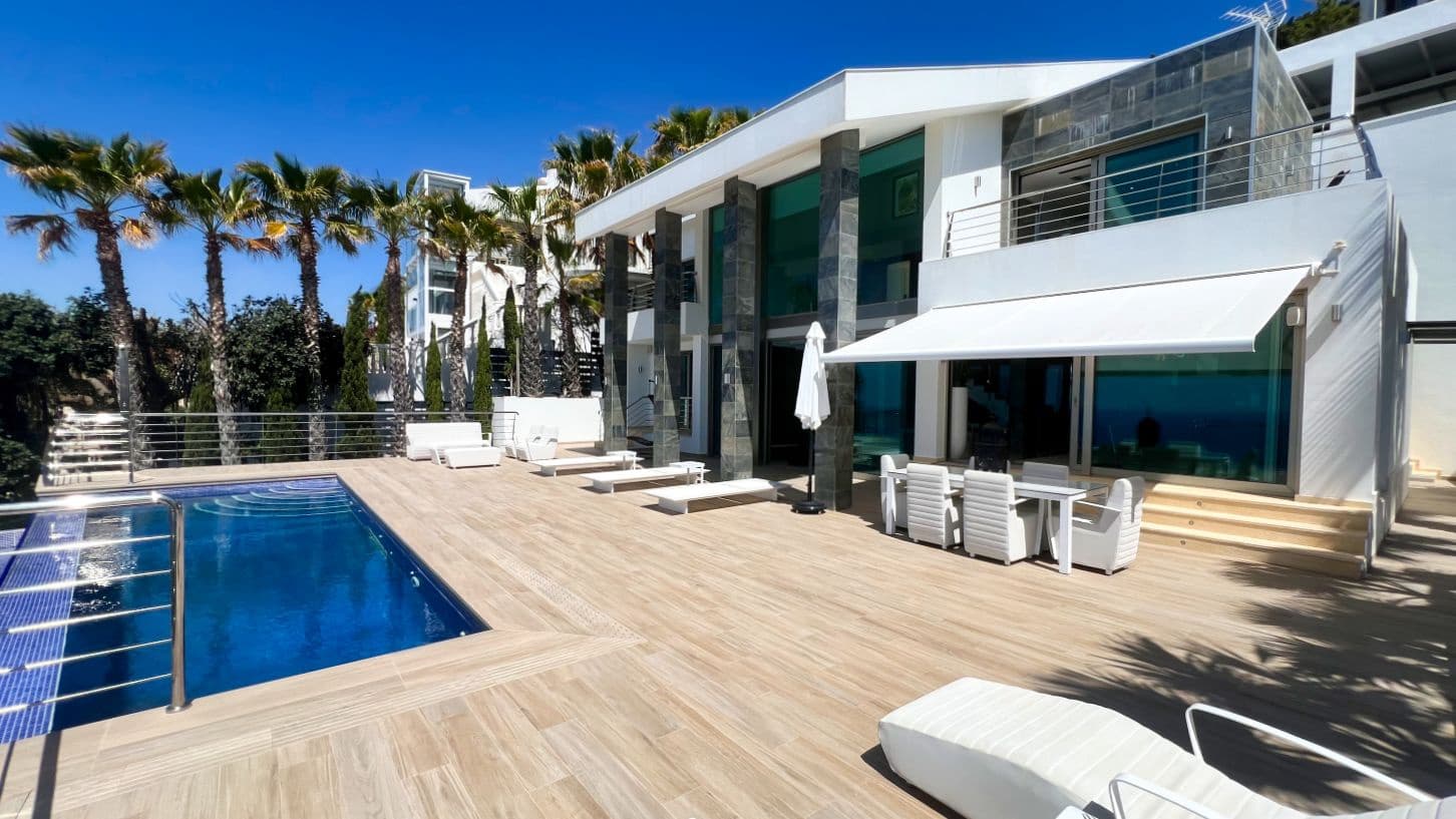 3 bedroom Villa for sale in Altea with garage - € 2,490,000 (Ref: 8708902)