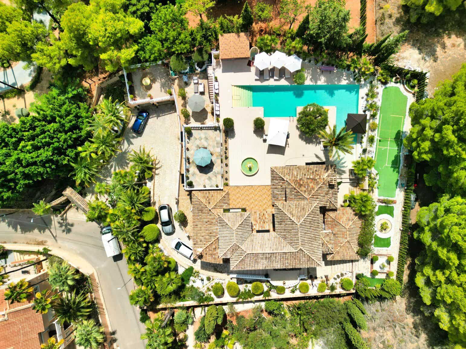 4 soverom Villa til salgs i Altea la Vella med svømmebasseng garasje - € 2 900 000 (Ref: 8708905)