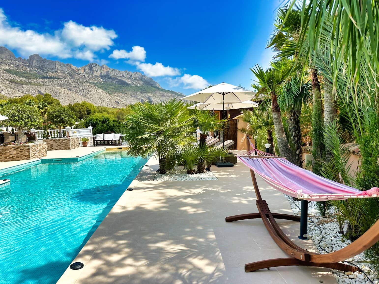 4 soverom Villa til salgs i Altea la Vella med svømmebasseng garasje - € 2 900 000 (Ref: 8708905)