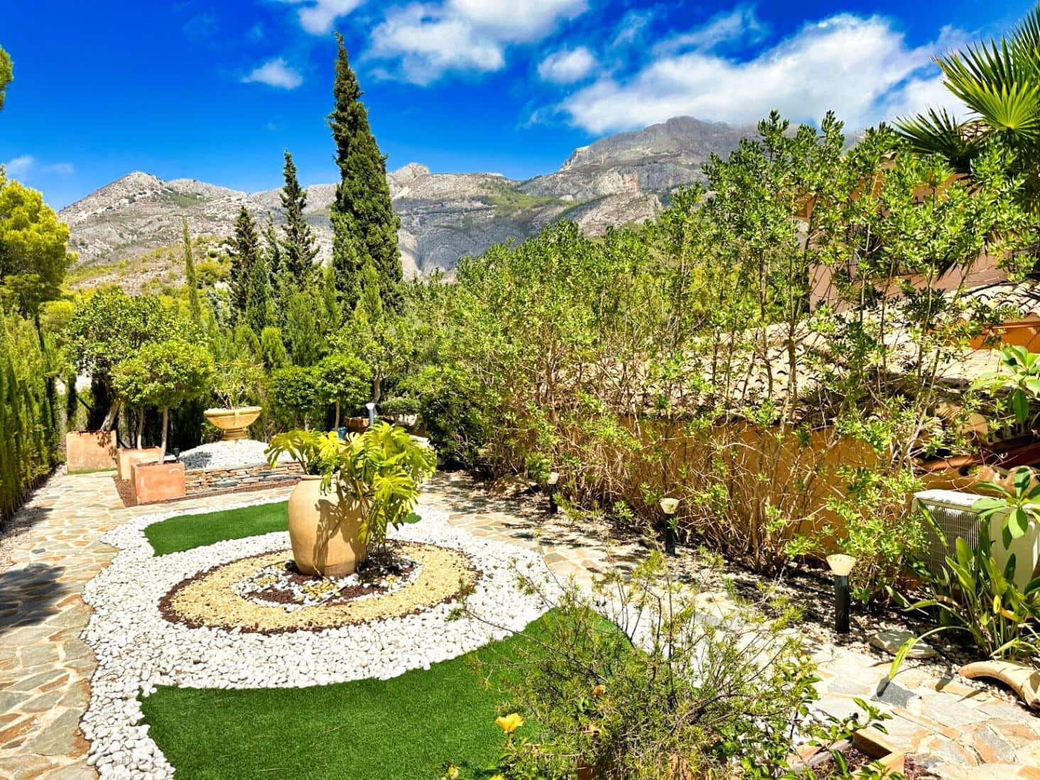 4 soverom Villa til salgs i Altea la Vella med svømmebasseng garasje - € 2 900 000 (Ref: 8708905)