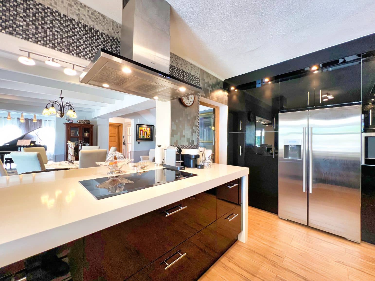 4 soverom Villa til salgs i Altea la Vella med svømmebasseng garasje - € 2 900 000 (Ref: 8708905)