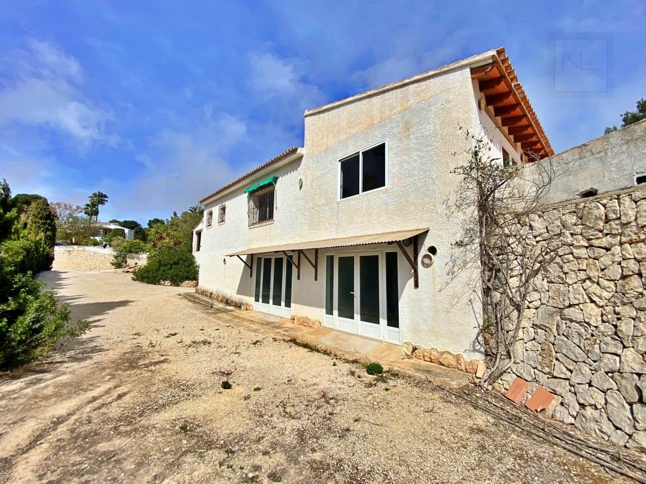 3 bedroom Villa for sale in Moraira with garage - € 1,125,000 (Ref: 8742493)