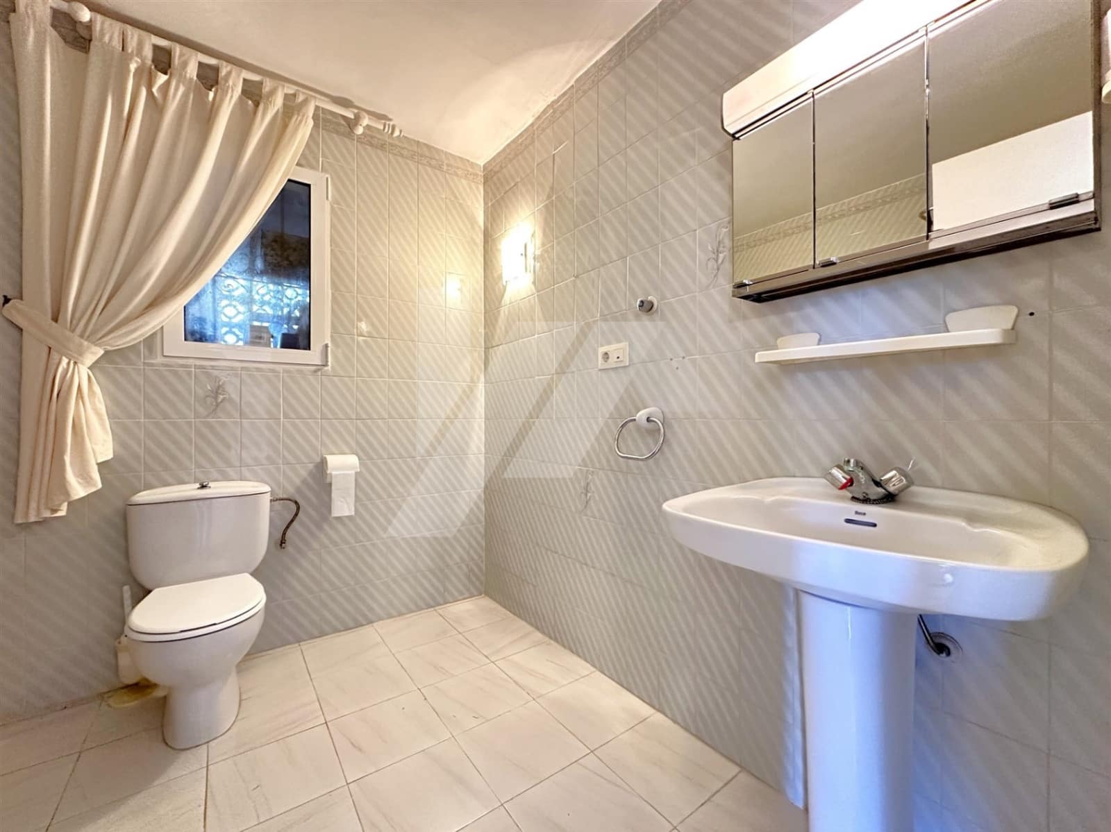 3 soverom Villa til salgs i Benissa med svømmebasseng garasje - € 675 000 (Ref: 8769426)