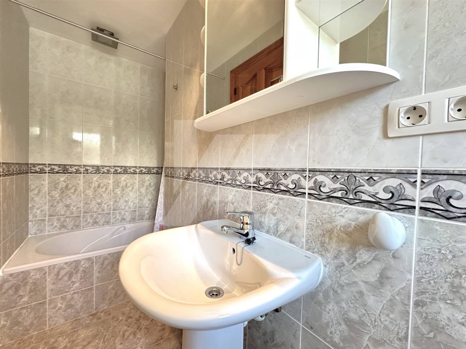 3 soverom Villa til salgs i Benissa med svømmebasseng garasje - € 675 000 (Ref: 8769426)