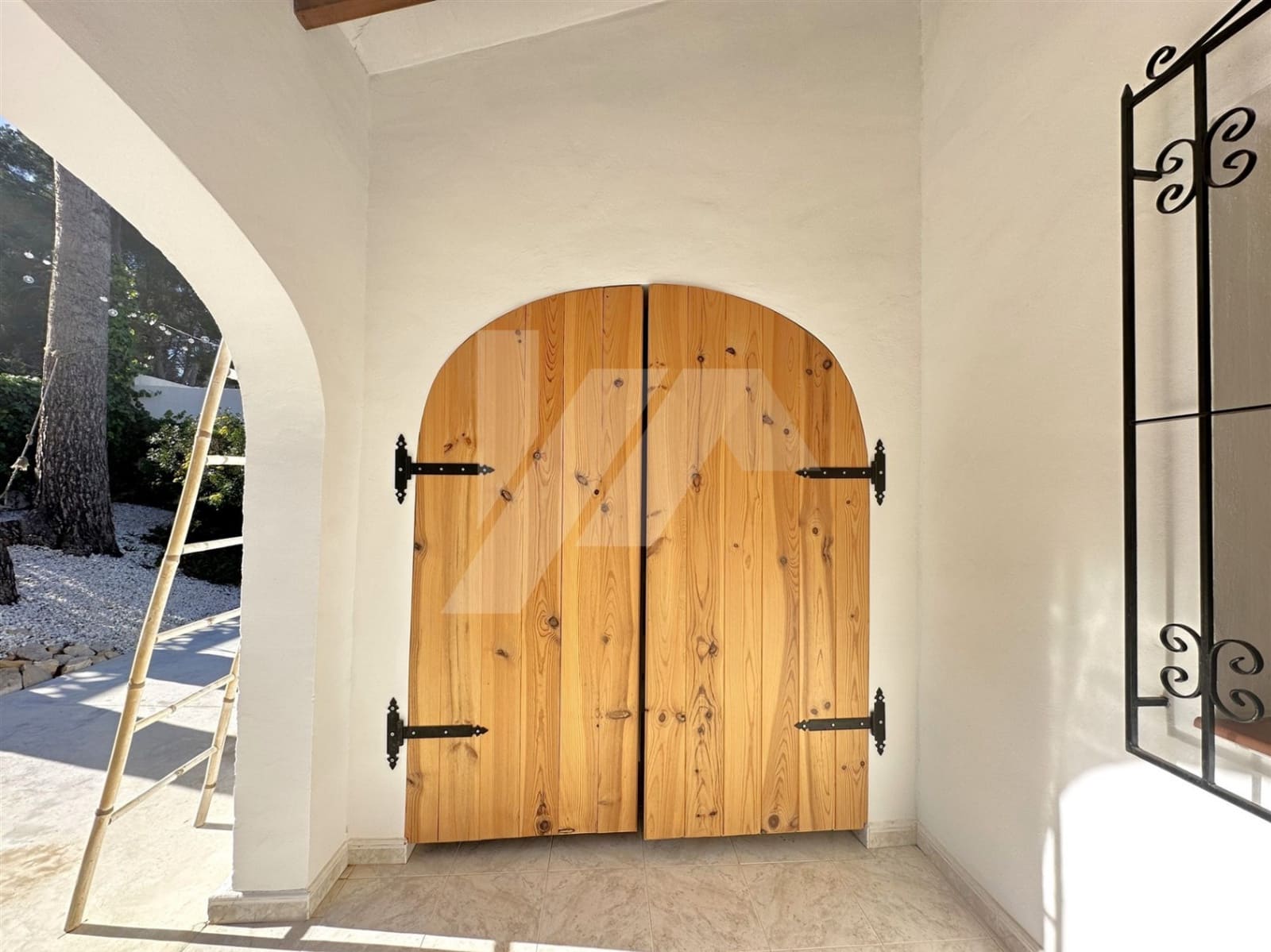 3 slaapkamer Villa te koop in Moraira met zwembad - € 963.000 (Ref: 8769549)