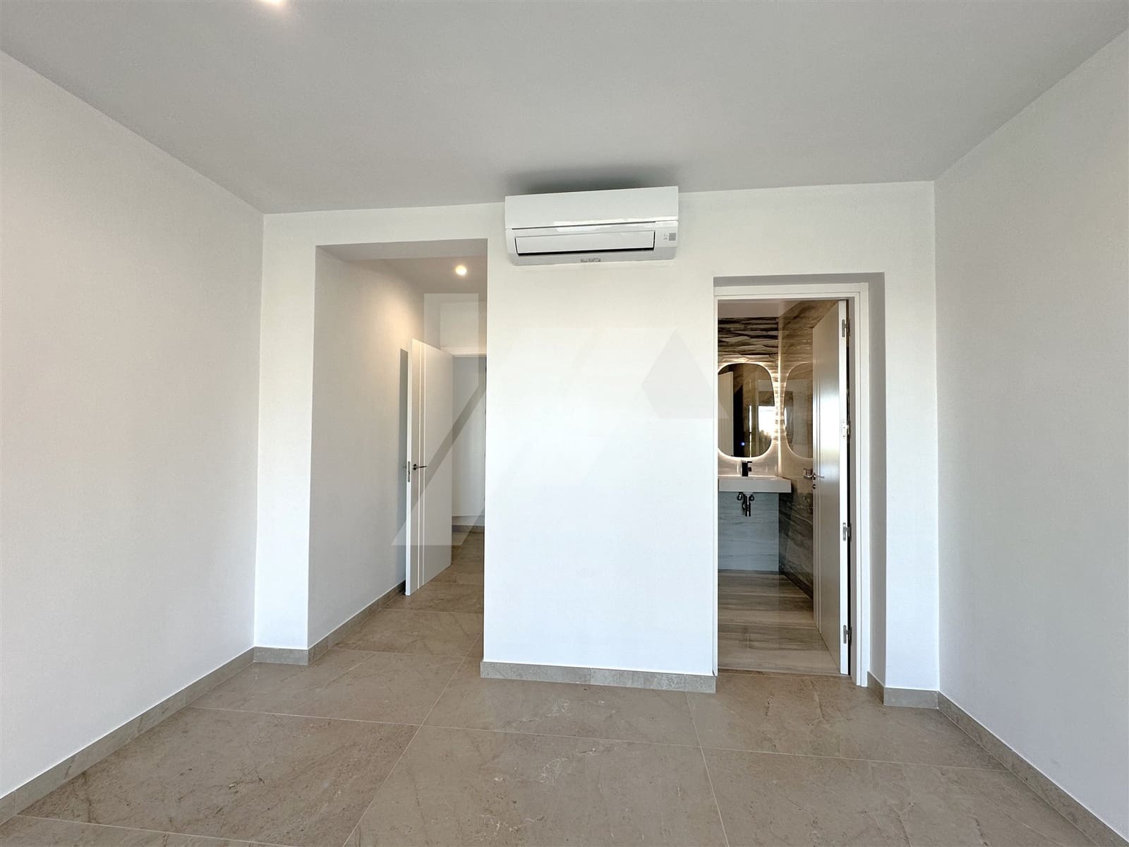 Chalet de 4 habitaciones en Dénia en venta con piscina garaje - 999.000 € (Ref: 8820787)