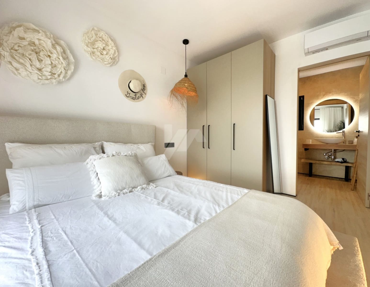 3 bedroom Villa for sale in Cumbre del Sol with pool garage - € 1,090,000 (Ref: 8948218)