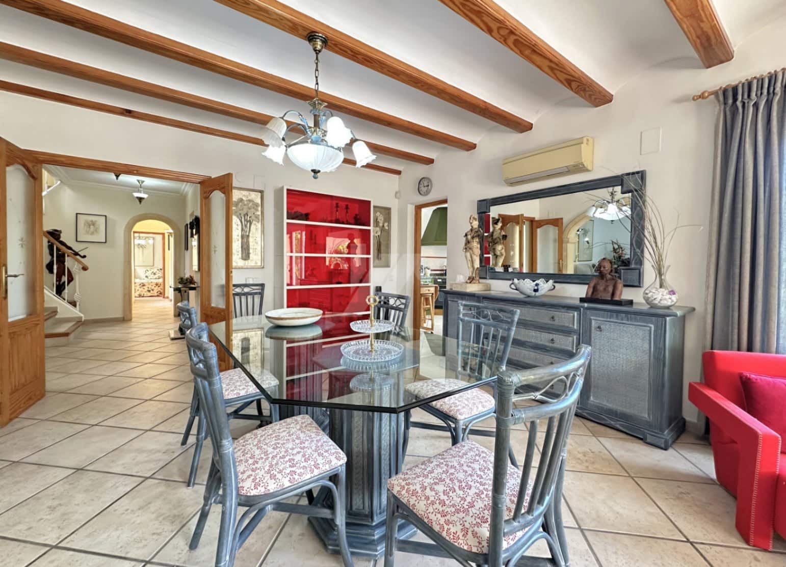 4 sypialnia Willa na sprzedaż w Moraira z basenem garażem - 690 000 € (Ref: 8971348)